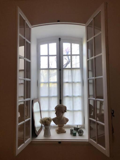 Ulysse, Appartement Spacieux Au Centre Historique D'Uzes En Rez-De-Chaussee Avec Exterieur, Proche Parking Des Marroniers ภายนอก รูปภาพ